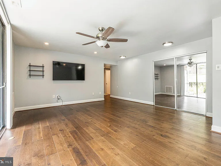 702 Quince Orchard Blvd #P-2 — Photo 6