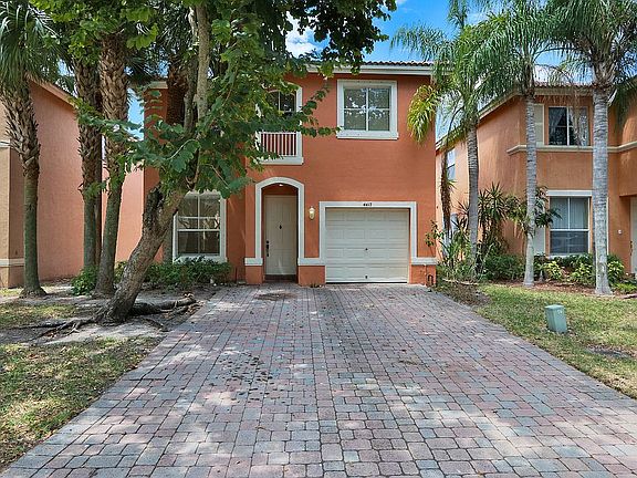 2nd image of 4417 Lake Lucerne Cir