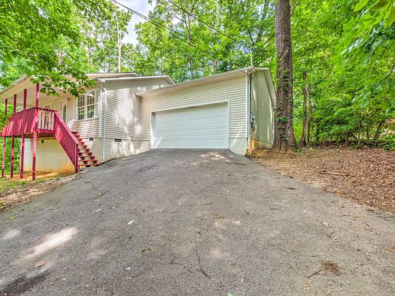 2nd image of 4323 Comet Ln