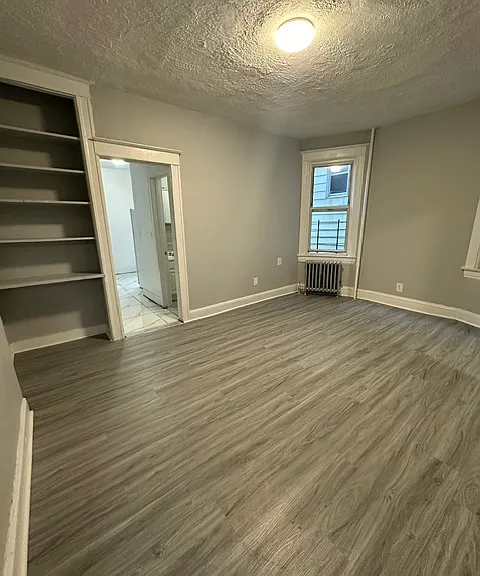 34 Van Cortlandt Park Ave #2L — Photo 1