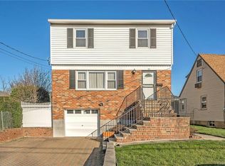 40 Windermere Dr, Yonkers, NY 10710