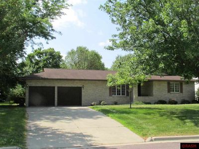 830 Menk Dr, Saint Peter, MN, 56082