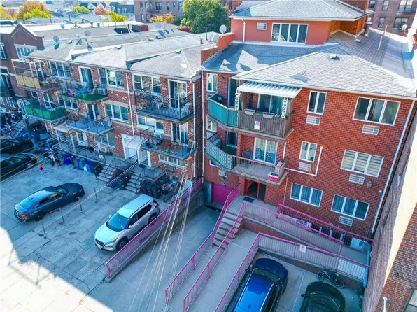 1856 East 13th Street image 22 of 27