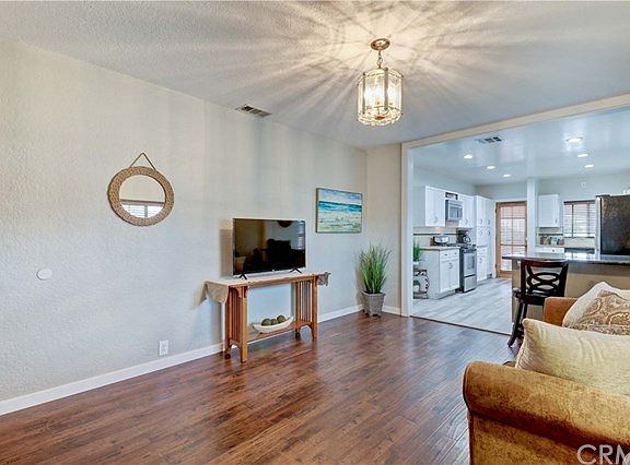 5th image of 15337 Eucalyptus Ave