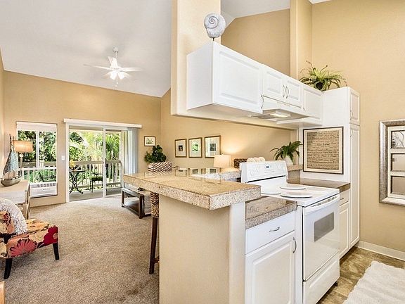 4th image of 75-6081 Alii Dr APT U201