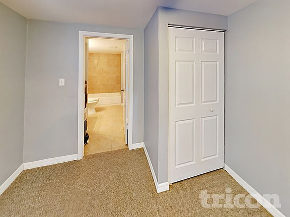 5th image of 1117 N Saturn Ave