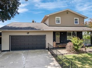 470 4th St NE, New Philadelphia, OH 44663