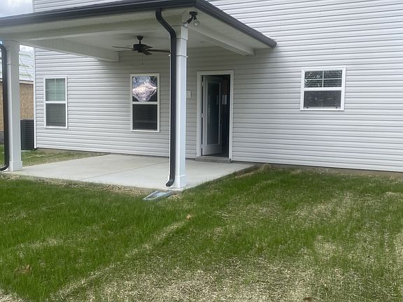 3rd image of 451 Crimper Ln