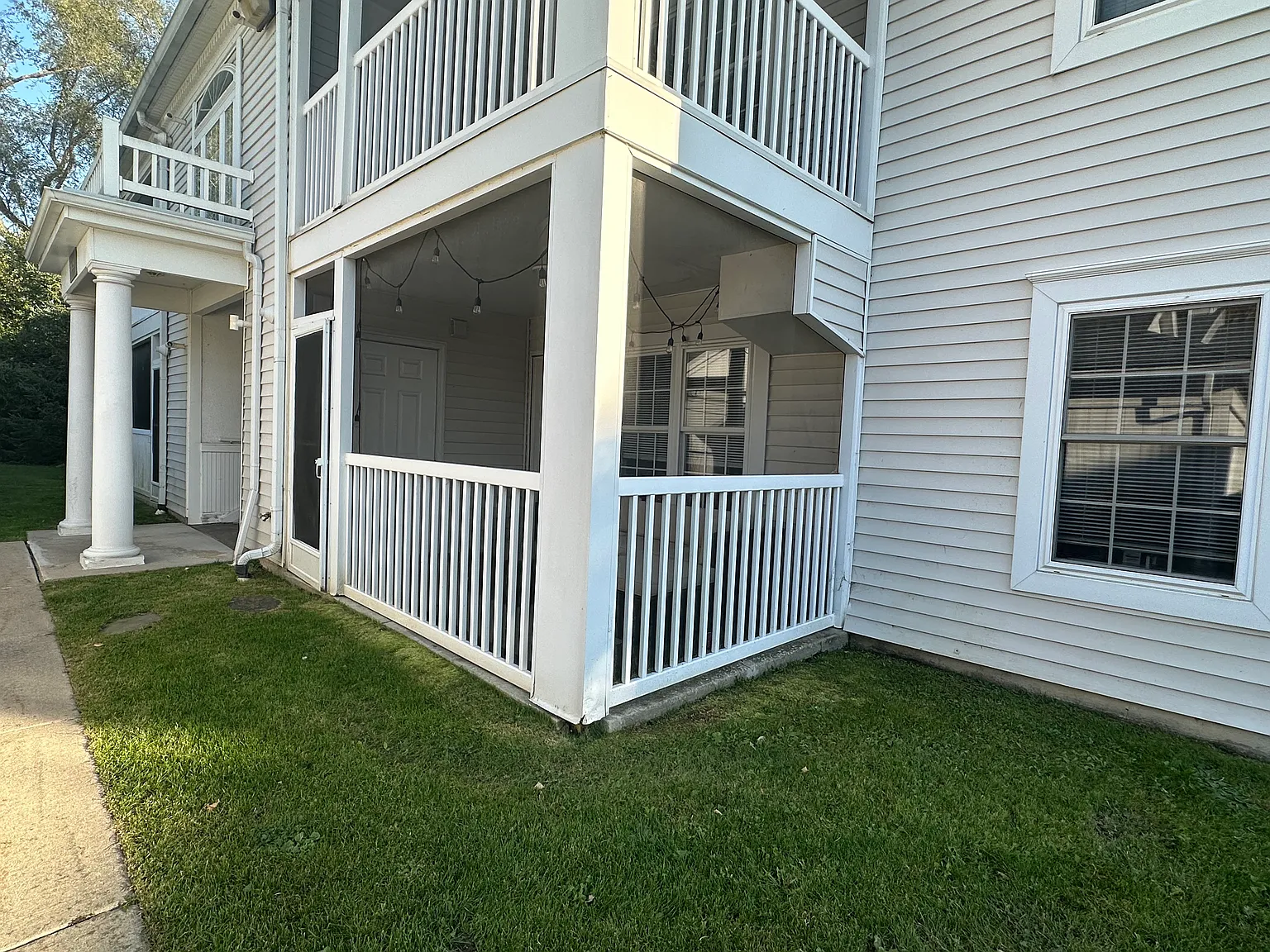 2283 S Main St — Photo 2