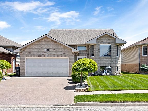 3rd image of 1622 Clover Ave
