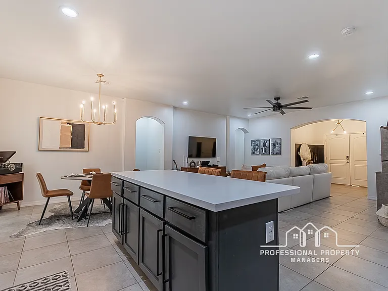 12558 E 49th Dr — Photo 9