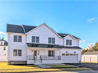 492 Ruane St, Fairfield, CT 06824