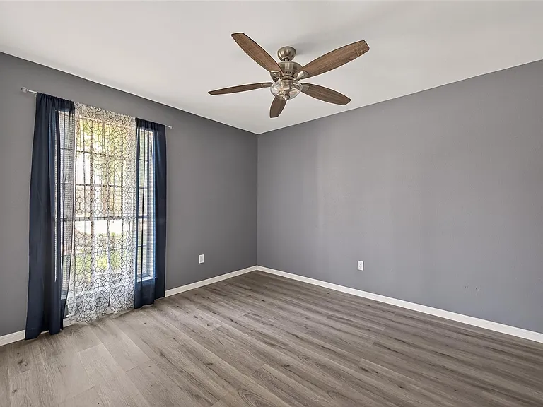 24006 Lone Elm Dr — Photo 13