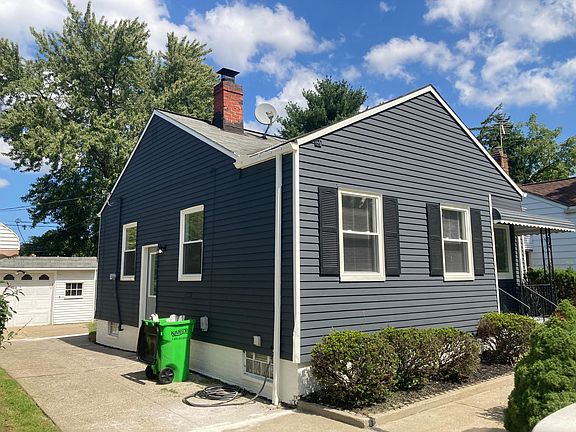 2nd image of 12501 Reindeer Ave