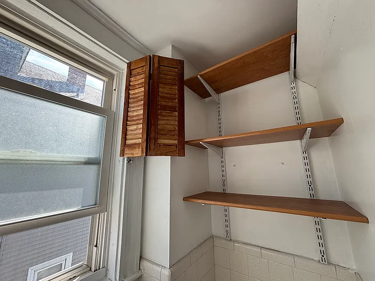 418 Essex St #2 — Photo 26