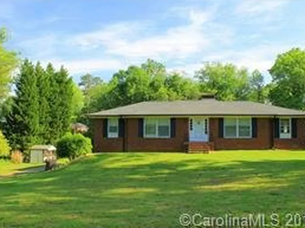 1522 Fuller Dr, Gastonia, NC 28052
