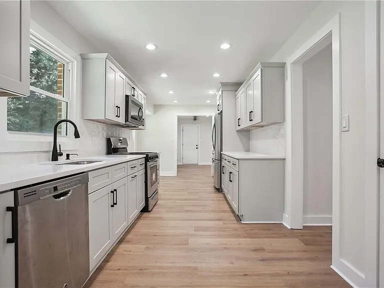 4248 Autumn Woods Ct — Photo 7