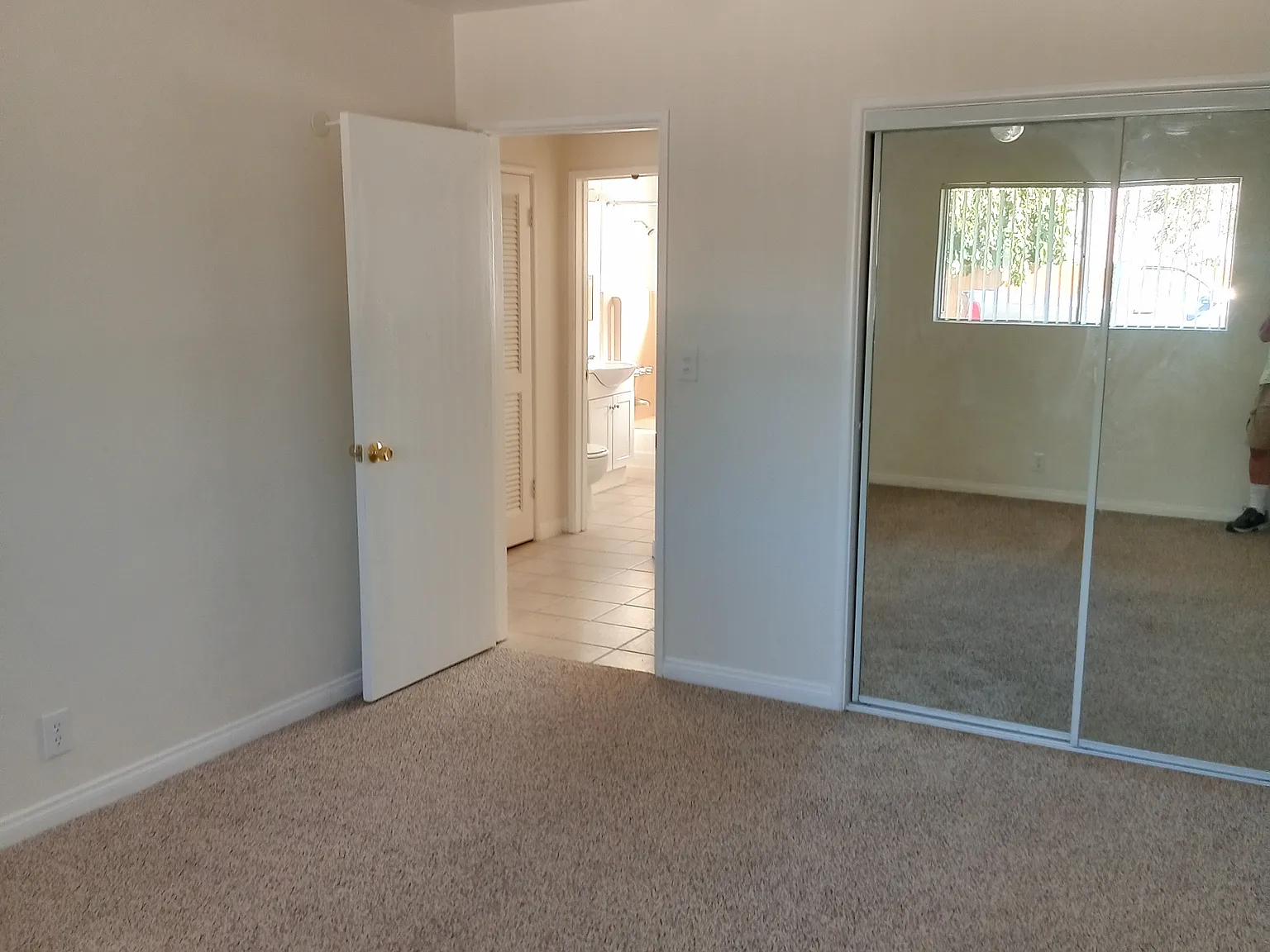 2 bed, 750 sqft, $1,925 — Photo 4