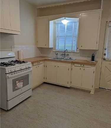 2nd image of 305 Atlantic St #A
