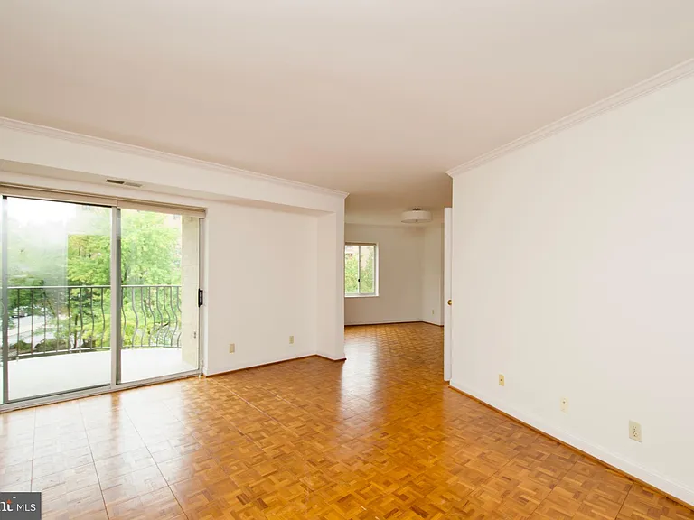 1250 S Washington St #218 — Photo 7