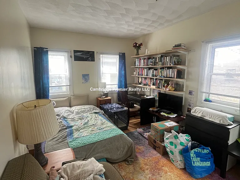 1126 Cambridge St #2 — Photo 7