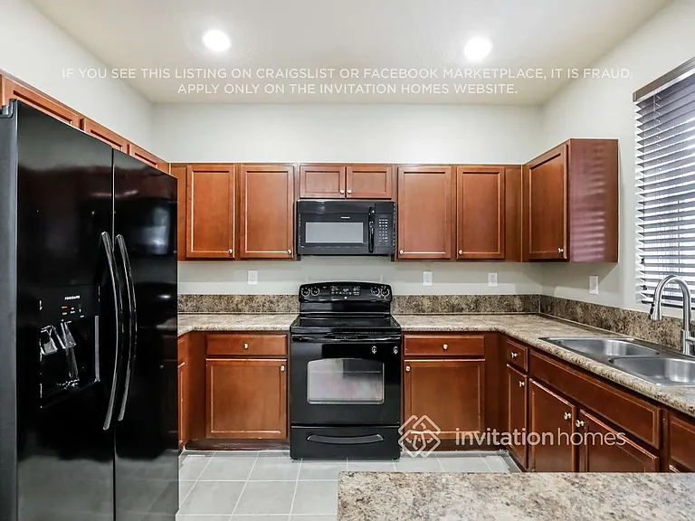 2547 SW 147th Path — Photo 8