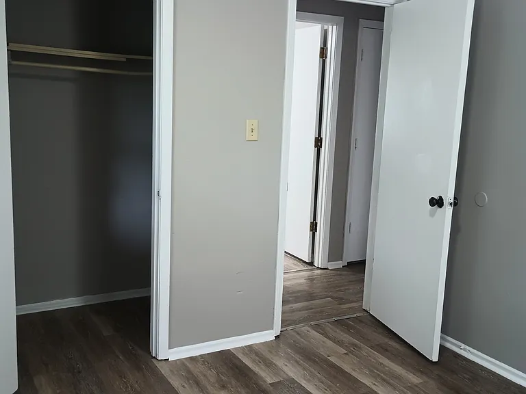 Second Bdrm w/Walk-In Closet