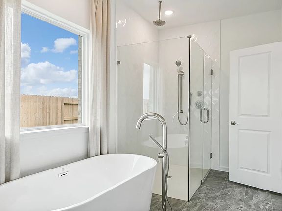 Primary bath with freestanding tub