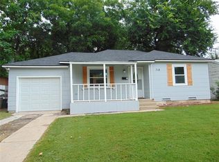 718 NE 19th St, Grand Prairie, TX 75050