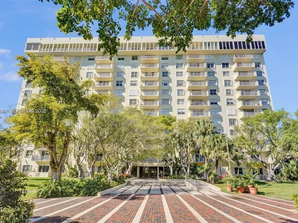11111 Biscayne Blvd, Miami, FL