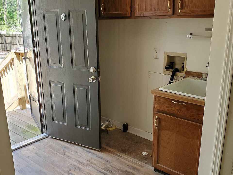 Back entrance, Laundry Room