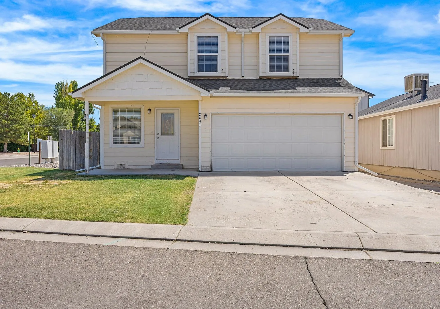 4 bed, 2.5 bath, 1518 sqft, $2,350 — Photo 1