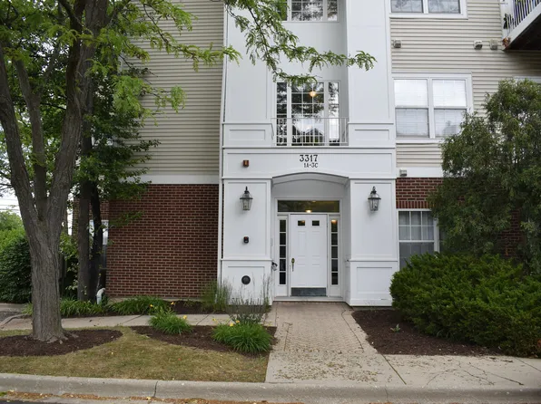 3317 Stratford Ct Unit 2A, Lake Bluff, IL 60044