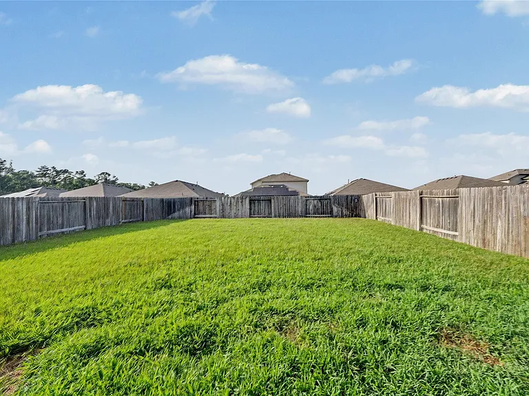 20815 Acorn Valley Dr — Photo 28