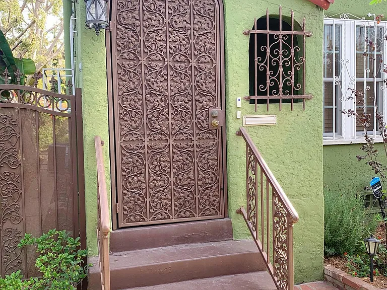 1226 S Highland Ave — Photo 4