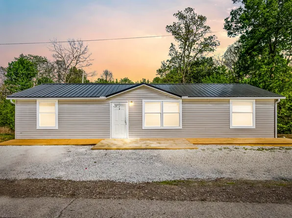 1074 Jones Rd, Clay City, KY 40312