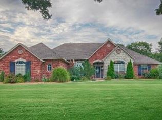 16383 Roserock Cir, Choctaw, OK 73020