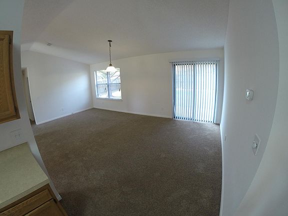4th image of 8120 Great Valley Trl