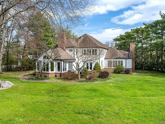 2nd image of 12 Hampton Road
