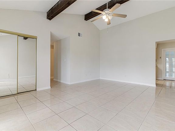 4th image of 110 Celava Ct