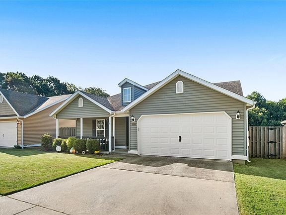 3rd image of 4457 W Serviceberry Dr