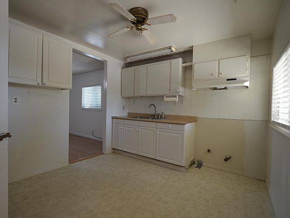 3rd image of 510 Bowman Ave