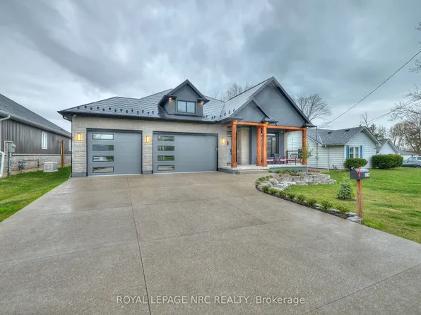 1174 Spears Rd, Fort Erie, ON L2A 4N1