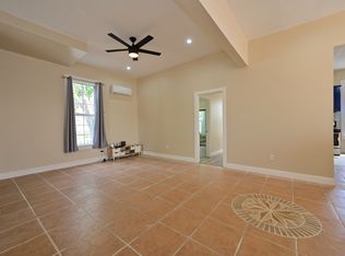332 E Olive Ave, Monrovia, CA 91016