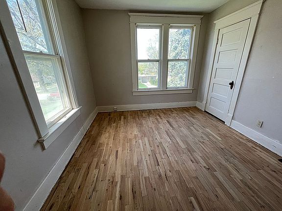 5th image of 1401 S Moreland Pl