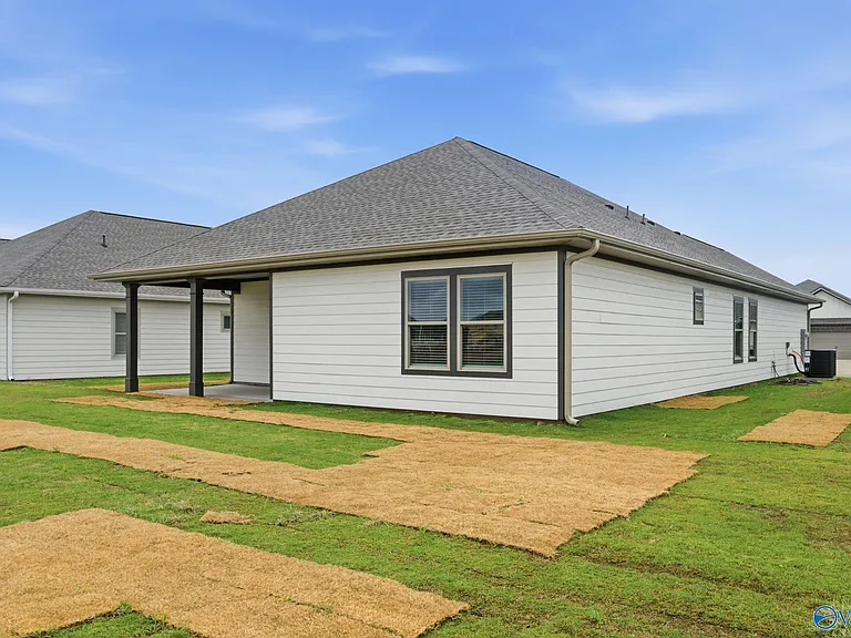 304 Allene Way — Photo 34