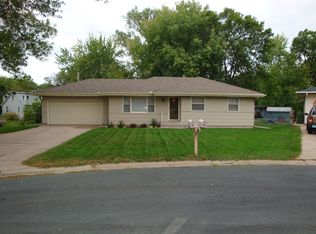 1500 Long Lake Ct, New Brighton, MN 55112