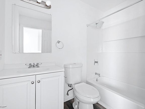 5th image of 3072 44th St #A