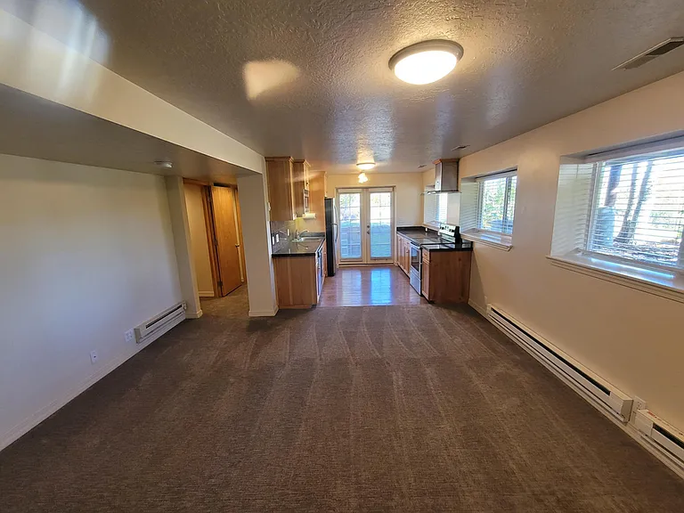 7979 Cedar Way #B — Photo 5