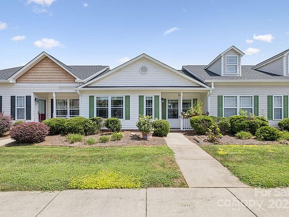 2nd image of 707 Dalebrook Ln